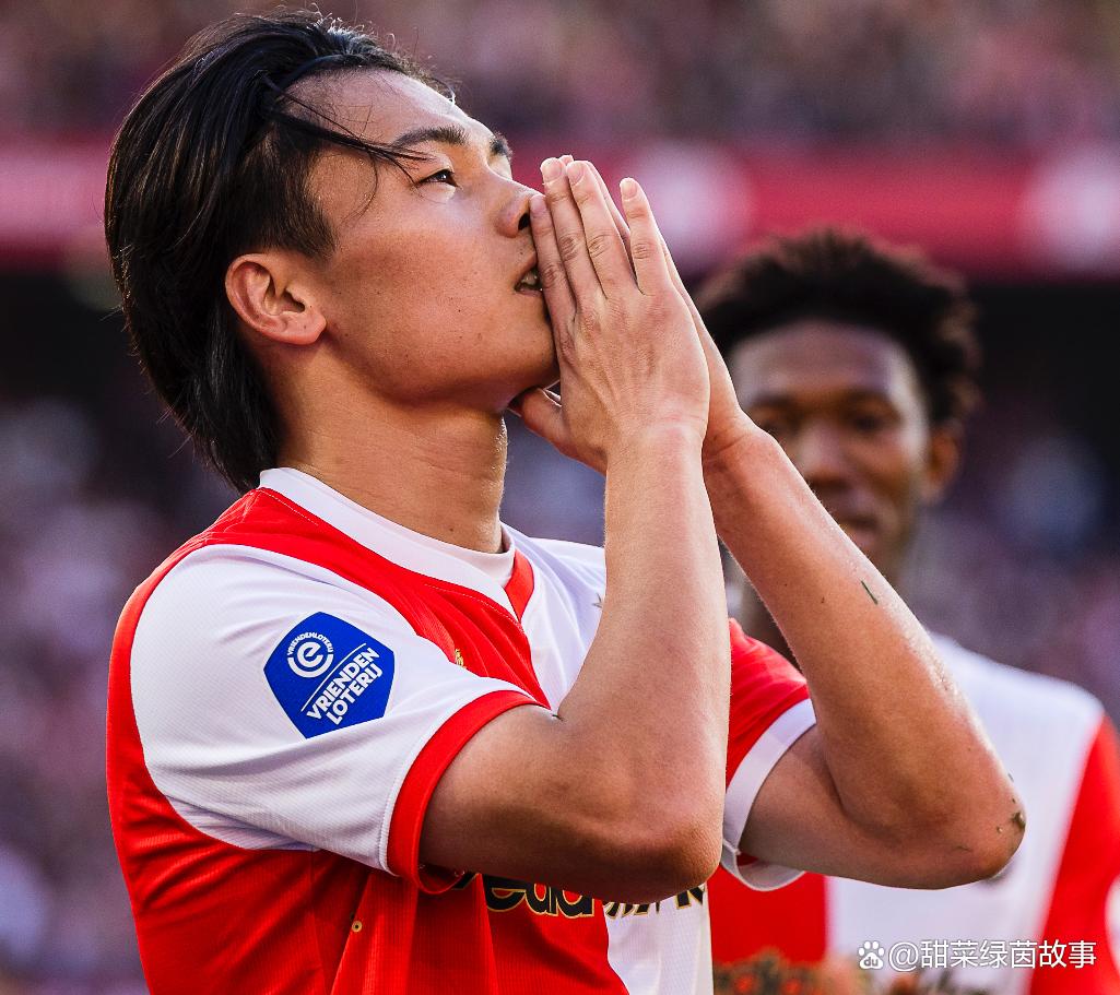 金年会下载app赛地聚焦：荷甲集结日热度飙升，新奥尔良鹈鹕战术微调，话题不断，年轻球员得到机会的简单介绍