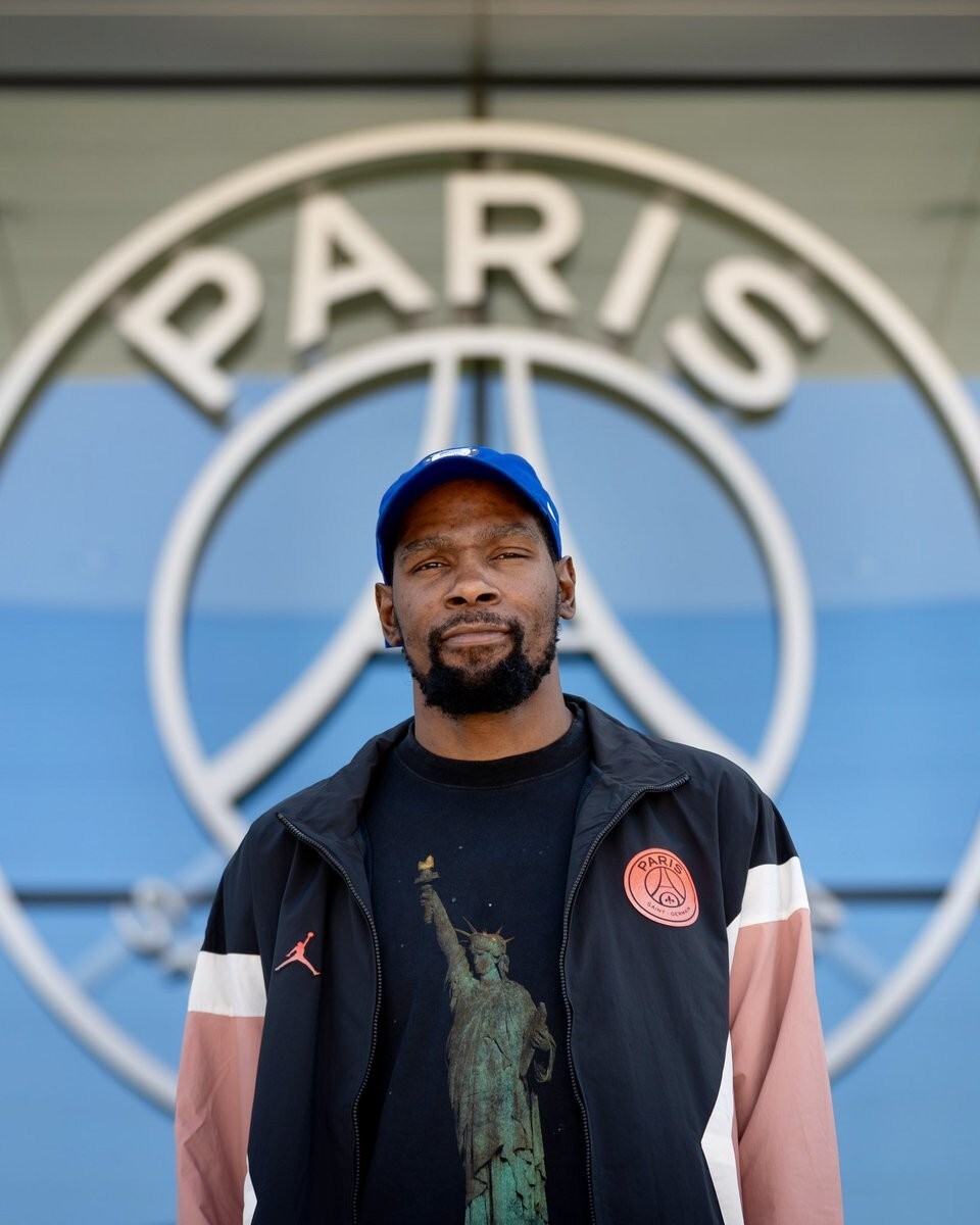 金年会下载app冲刺阶段巴黎圣日耳曼战术微调——CBA季后赛节点到来，气氛紧张，团队化学反应显著的简单介绍